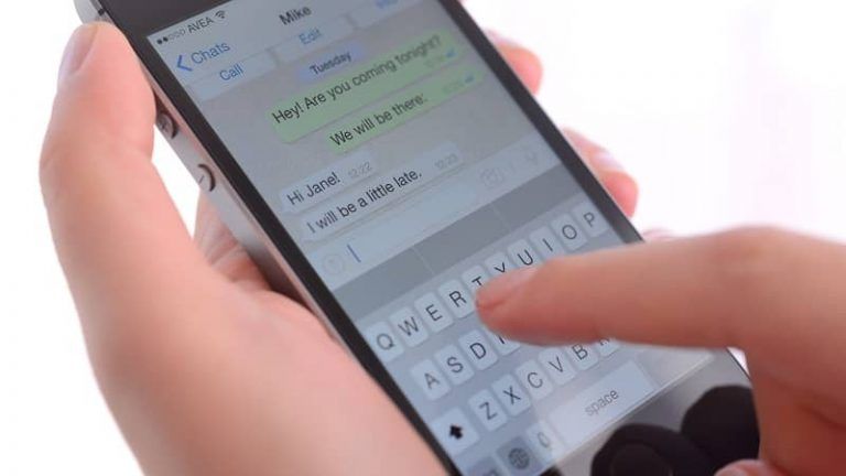 Leer los Mensajes de WhatsApp de Otros